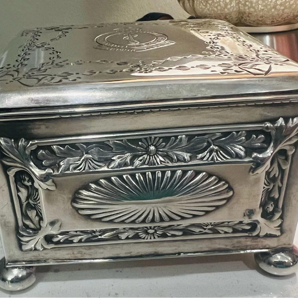 Antique Victorian English Silver Plate Tobacco or Jewelry Box c.1885 – Anderson